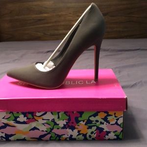 New Pointed toe Stiletto Dark grey 4.75 heels